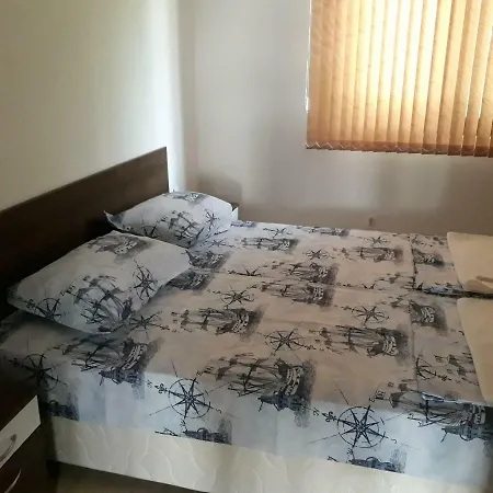 явор
