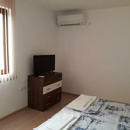 явор Appartement Balchik