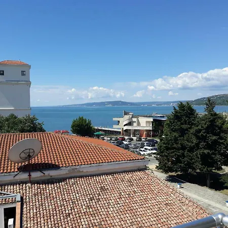 явор Appartement Balchik