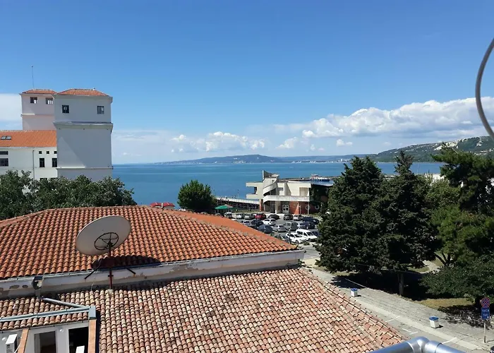 явор Appartement Balchik